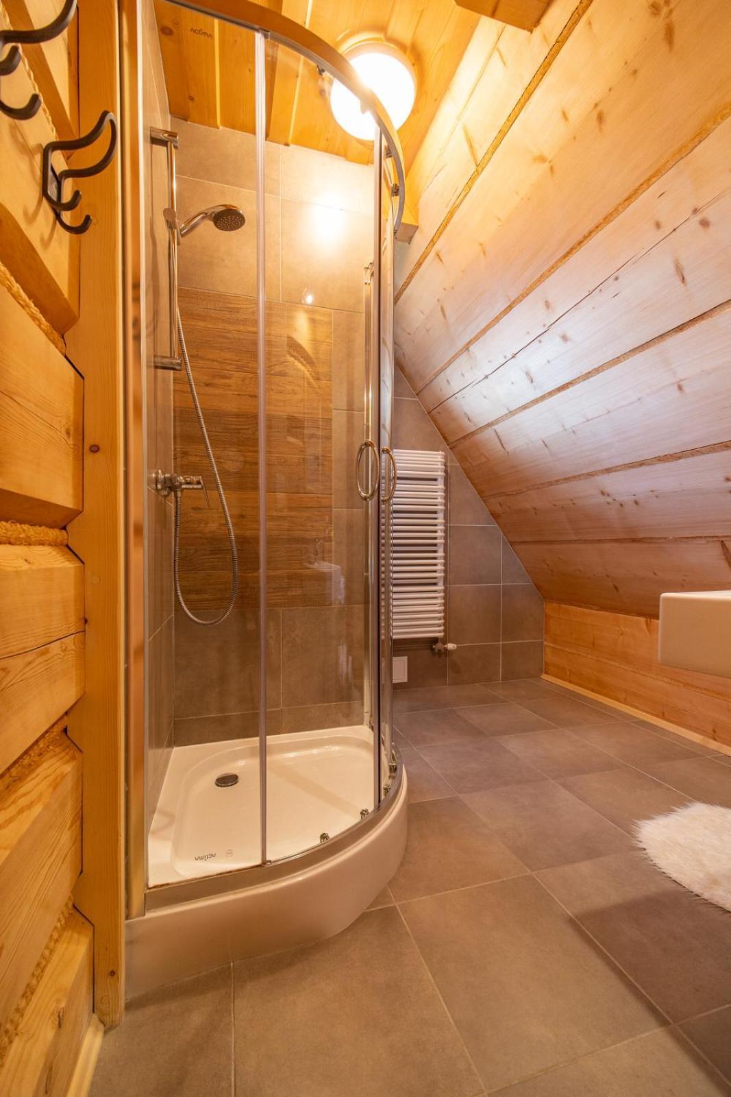 Apartamenty Willa Olsza Wood House & Mountain View & Sauna & E-Bike Rent Apartment *